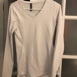 UnderArmour Small Women’s Performance Shirt